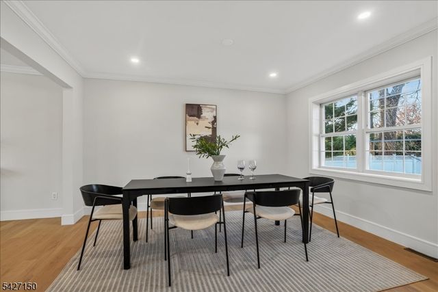 56 Manor Rd, Harrington Park Boro, NJ 07640