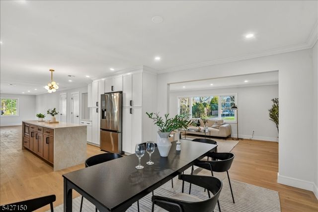 56 Manor Rd, Harrington Park Boro, NJ 07640