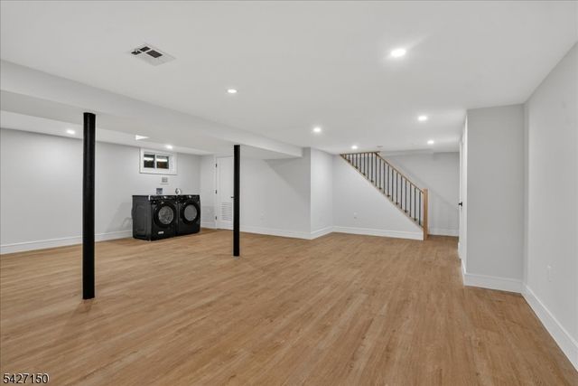 56 Manor Rd, Harrington Park Boro, NJ 07640