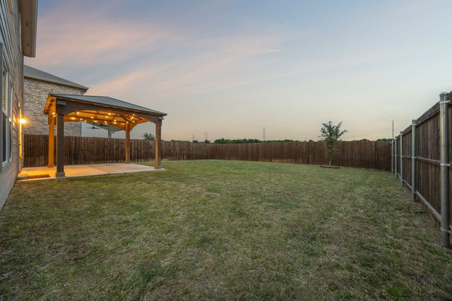 805 Harefield, Haslet, TX 76052