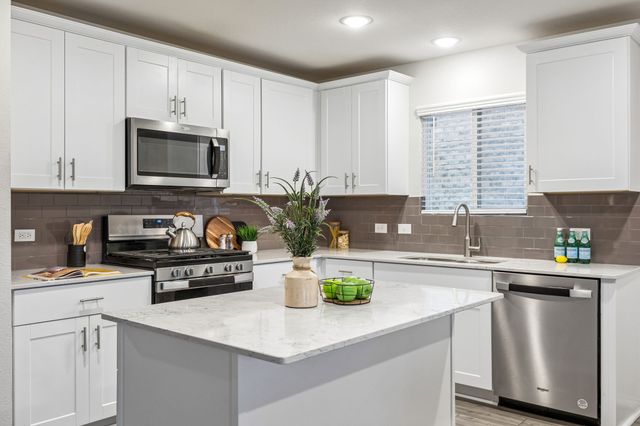 805 Harefield, Haslet, TX 76052