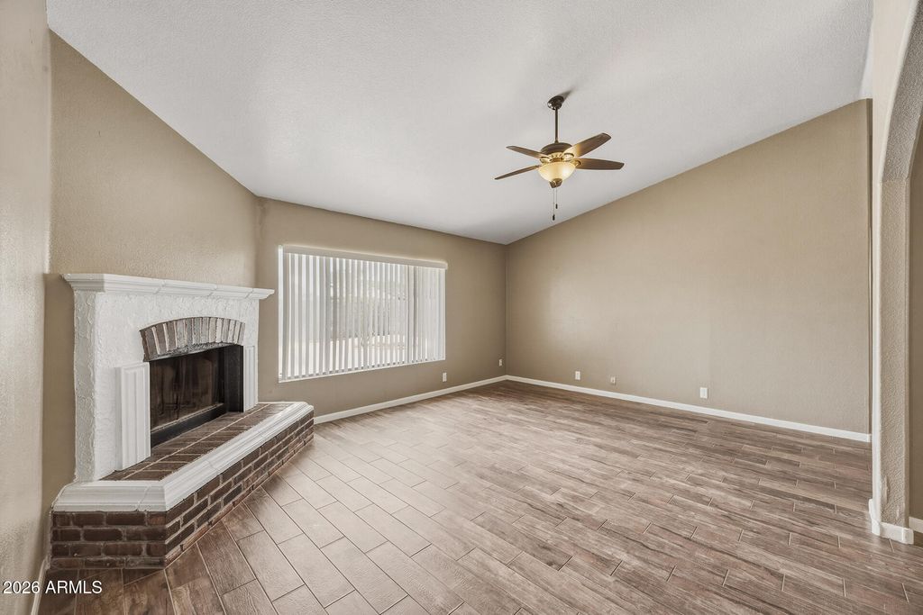10243 W READE Avenue, Glendale, AZ 85307 — photo 5