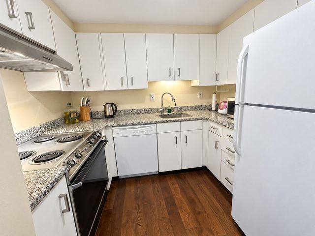 10 Rogers Street 403, Cambridge, MA 02142