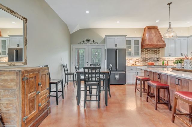 129 Whiskey Ranch Road, Runaway Bay, TX 76426