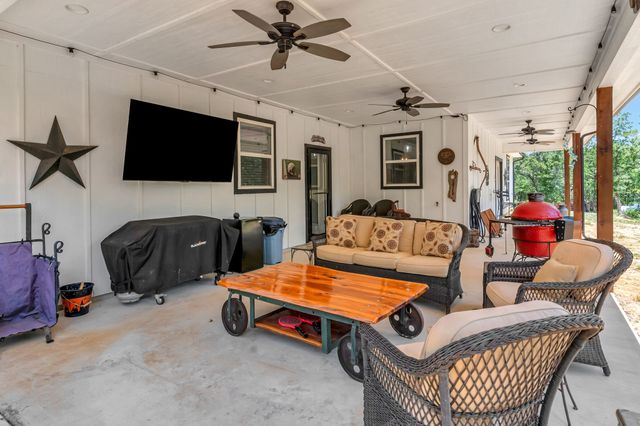 129 Whiskey Ranch Road, Runaway Bay, TX 76426