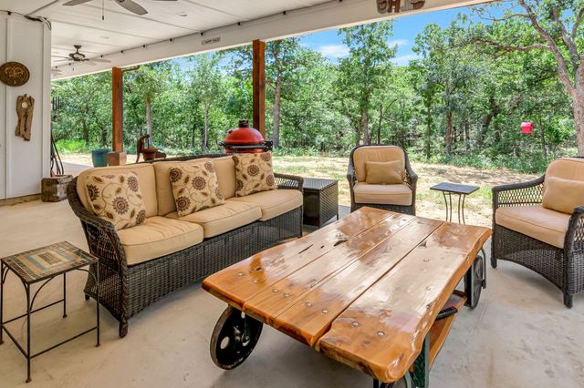 129 Whiskey Ranch Road, Runaway Bay, TX 76426