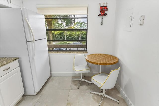 21827 Arriba Real L, Boca Raton, FL 33433