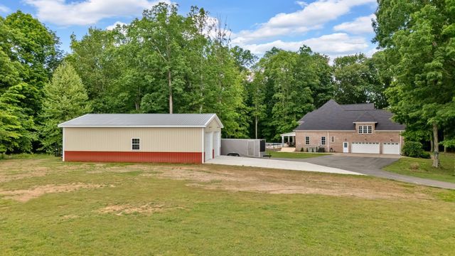 6948 Whispering Oaks Dr, Springfield, TN 37172