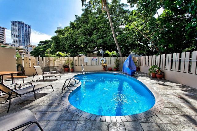 444 Kanekapolei Street 205, Honolulu, HI 96815