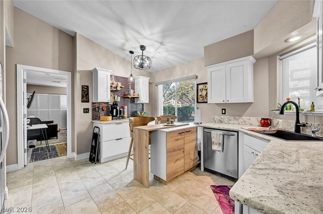 5256 Crooked Valley Drive, Las Vegas, NV 89149