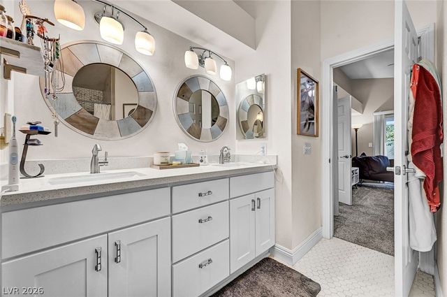 5256 Crooked Valley Drive, Las Vegas, NV 89149