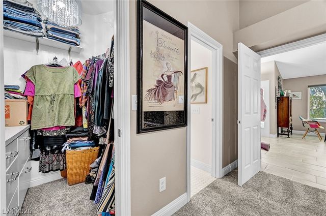 5256 Crooked Valley Drive, Las Vegas, NV 89149