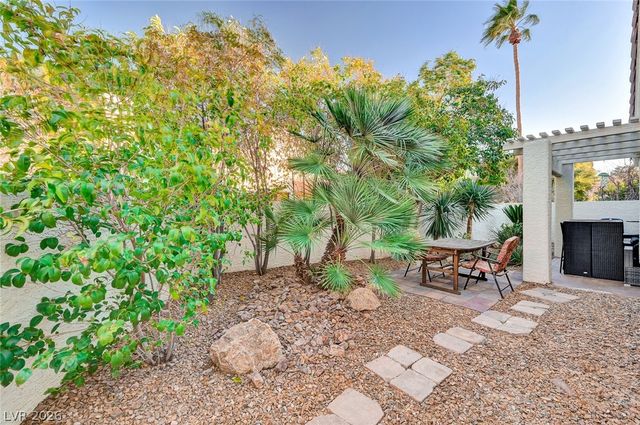 5256 Crooked Valley Drive, Las Vegas, NV 89149