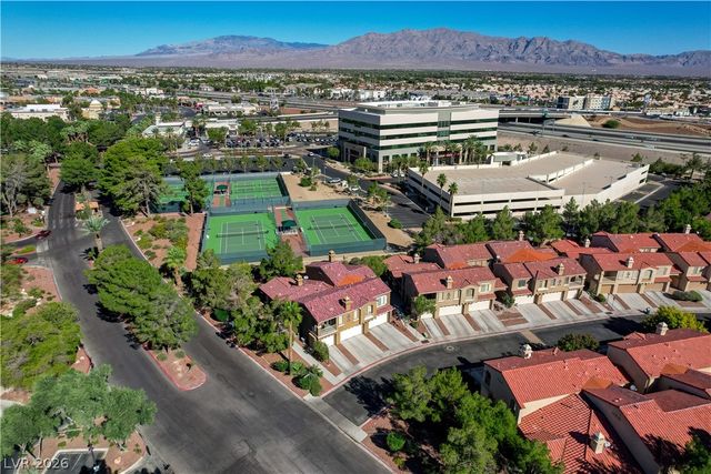 5256 Crooked Valley Drive, Las Vegas, NV 89149