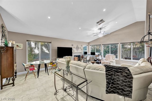 5256 Crooked Valley Drive, Las Vegas, NV 89149