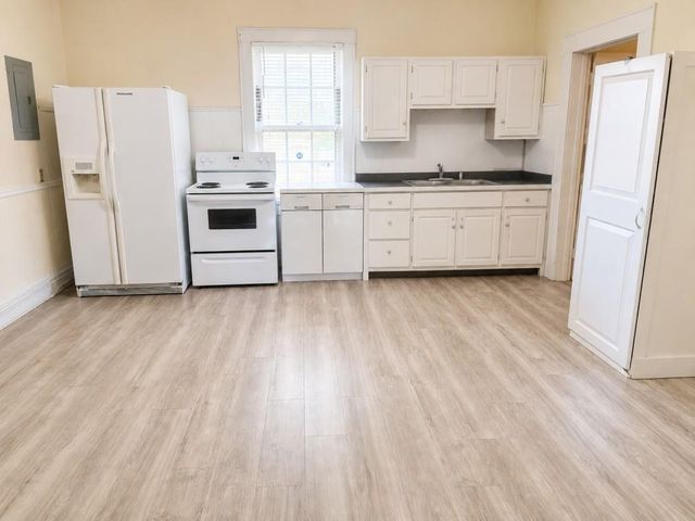 4512 Thomasville Drive, Acworth, GA 30101