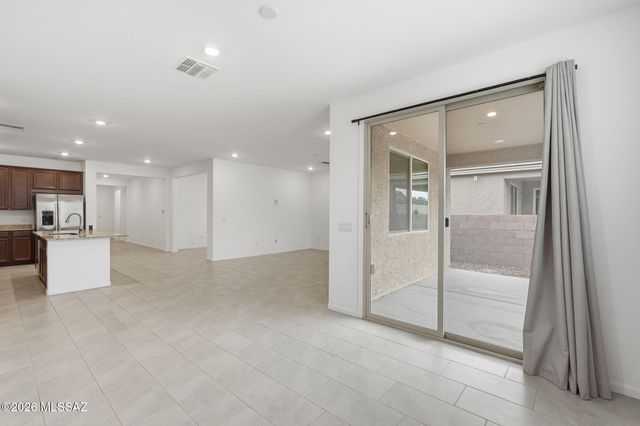 6704 E Caminito La Piscina, Tucson, AZ 85756