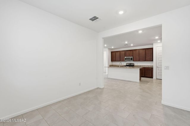6704 E Caminito La Piscina, Tucson, AZ 85756