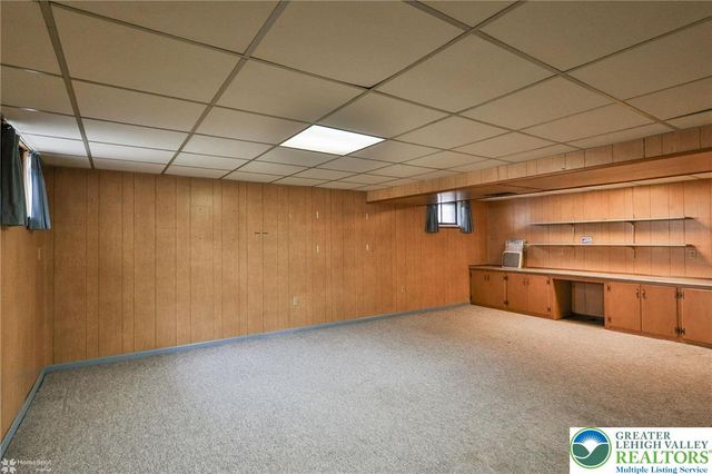 2246 Barrington Road, Bethlehem City, PA 18018