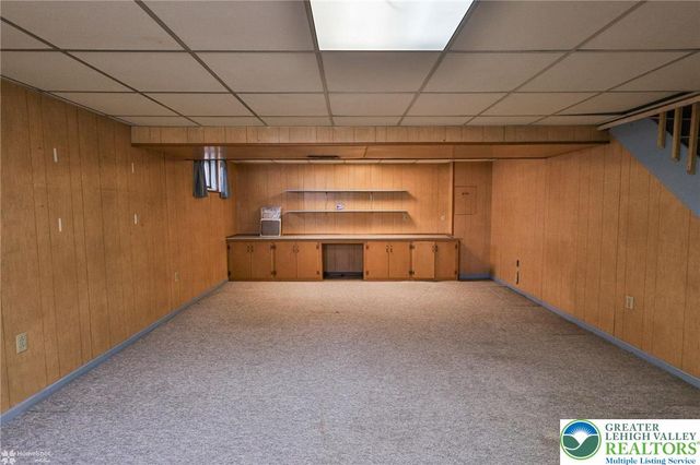 2246 Barrington Road, Bethlehem City, PA 18018