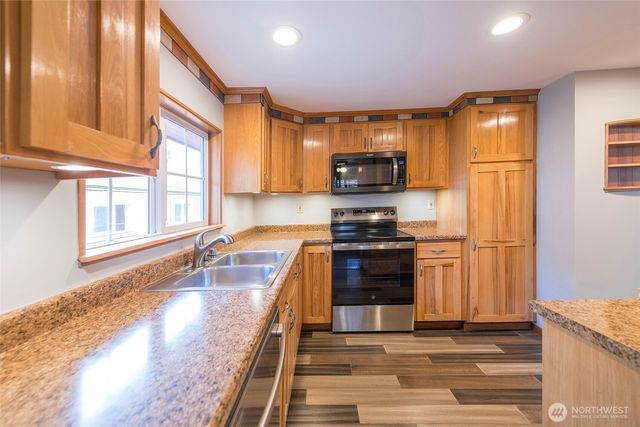 3728 S 175th Street, Seatac, WA 98188