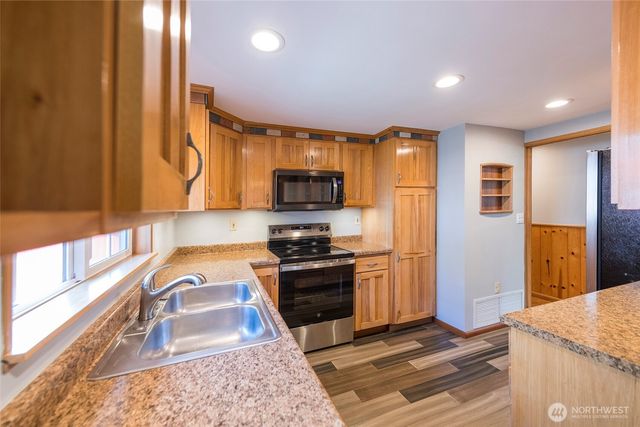 3728 S 175th Street, Seatac, WA 98188