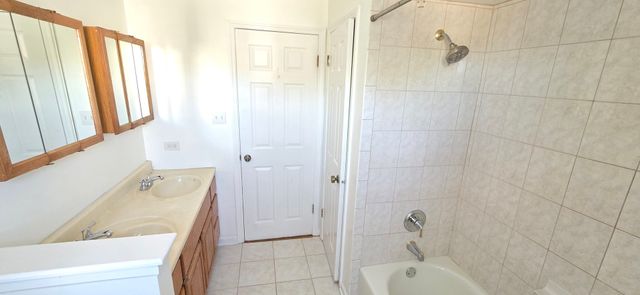 2020 E 169th Place, South Holland, IL 60473