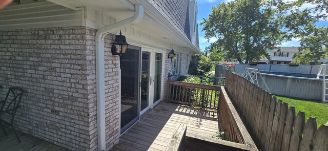 2020 E 169th Place, South Holland, IL 60473