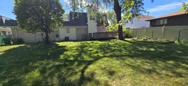 2020 E 169th Place, South Holland, IL 60473