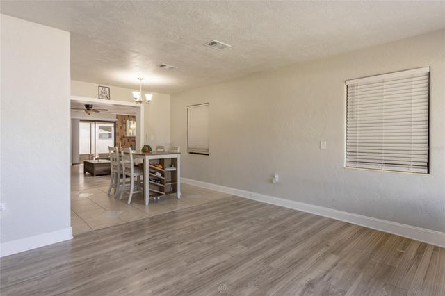 506 S ELSASSER STREET, Deland, FL 32720