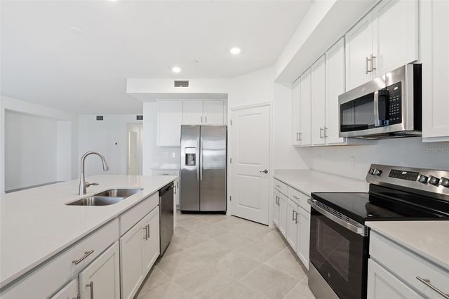 5628 SUMMIT POINTE CIRCLE 101, Bradenton, FL 34210