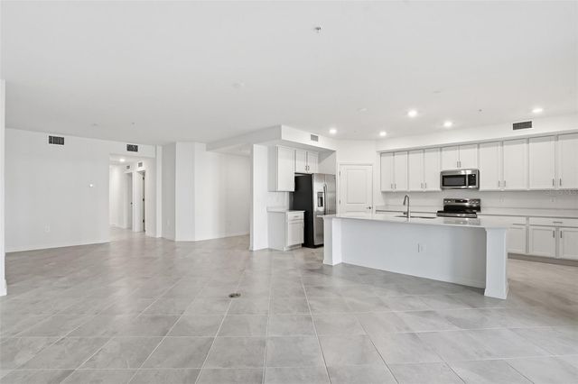 5628 SUMMIT POINTE CIRCLE 101, Bradenton, FL 34210