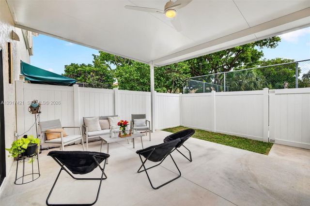 3848 Atlanta St, Hollywood, FL 33021
