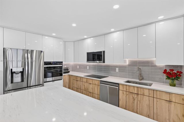 3848 Atlanta St, Hollywood, FL 33021