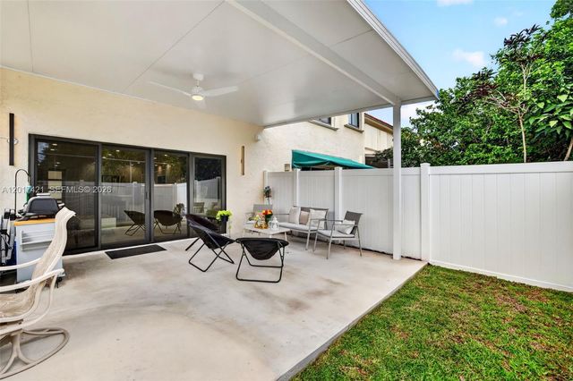 3848 Atlanta St, Hollywood, FL 33021