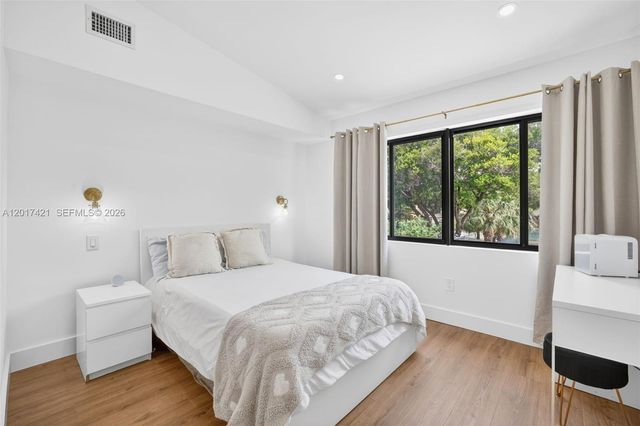 3848 Atlanta St, Hollywood, FL 33021