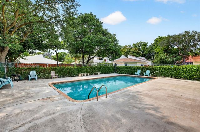 3848 Atlanta St, Hollywood, FL 33021