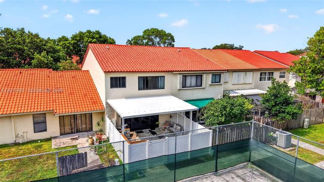 3848 Atlanta St, Hollywood, FL 33021