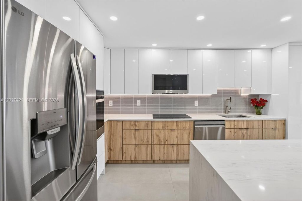 Image 24 of property listing at 3848 Atlanta St, Hollywood, FL 33021