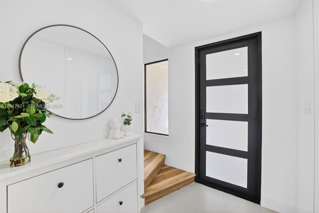 Image 31 of property listing at 3848 Atlanta St, Hollywood, FL 33021