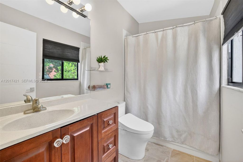 Image 38 of property listing at 3848 Atlanta St, Hollywood, FL 33021