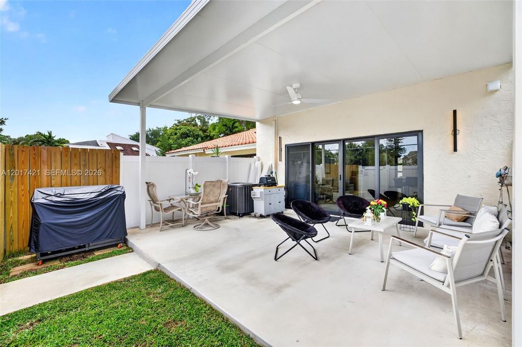 Image 56 of property listing at 3848 Atlanta St, Hollywood, FL 33021