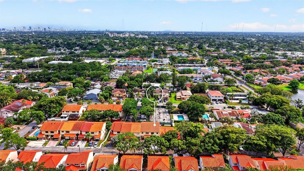 Image 74 of property listing at 3848 Atlanta St, Hollywood, FL 33021