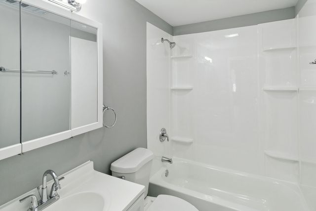 9305 S Homan Avenue 1, Evergreen Park, IL 60805