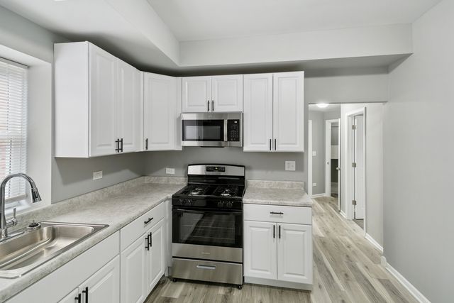 9305 S Homan Avenue 1, Evergreen Park, IL 60805