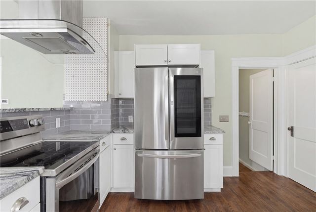 49 Harcourt Avenue, Pawtucket, RI 02861