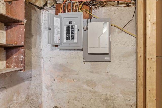 49 Harcourt Avenue, Pawtucket, RI 02861