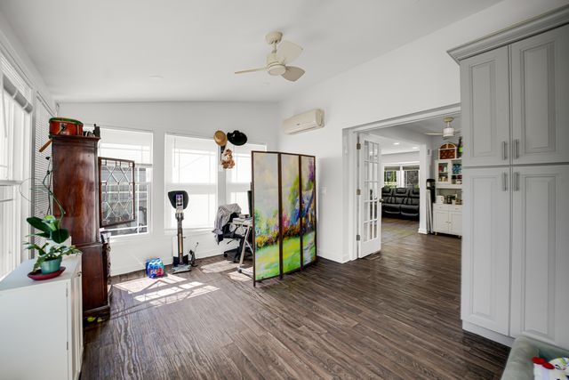 907 E Central Road, Mount Prospect, IL 60056