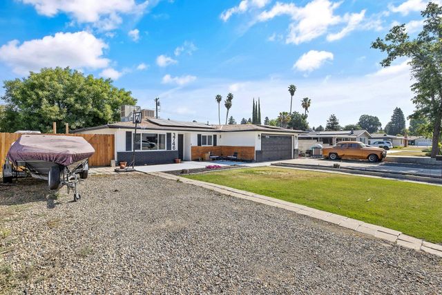 3746 W Cambridge Avenue, Visalia, CA 93277