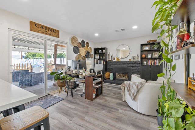 3746 W Cambridge Avenue, Visalia, CA 93277